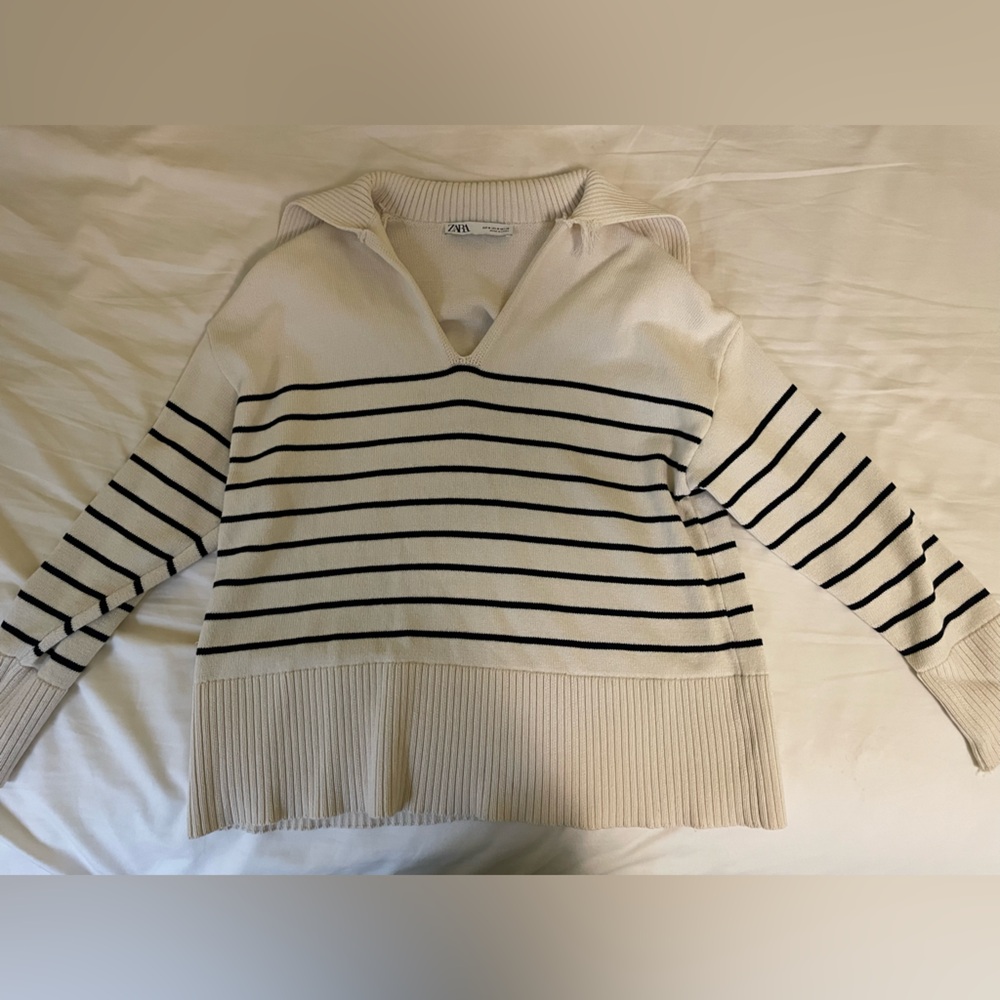 Zara Stripped V-neck Sweater